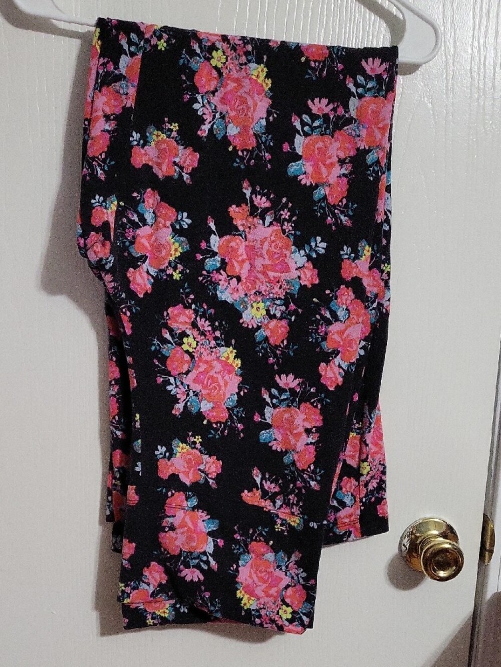 Ladies No Boundaries Wide Leg Pants with Black Pink Floral Print Slack#4136